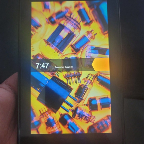 Amazon Kindle Fire D01400 8GB 7" WI-FI Black Tablet (1st Gen) - Picture 6 of 8